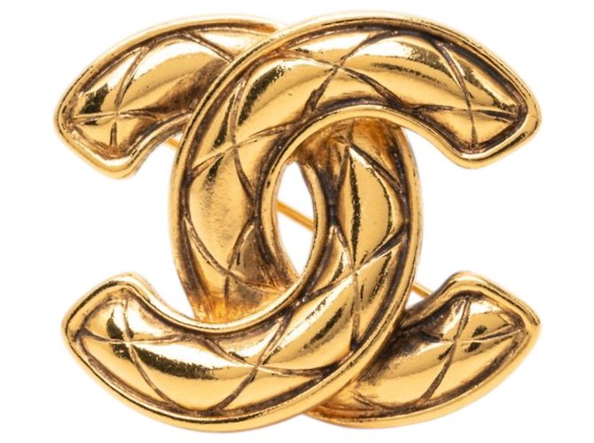 Timeless Chanel Matelassé Coco Mark Brosche Golden