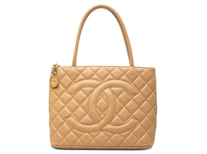 Bolsa Tote Chanel Matelassé Coco Mark Reissue Bege