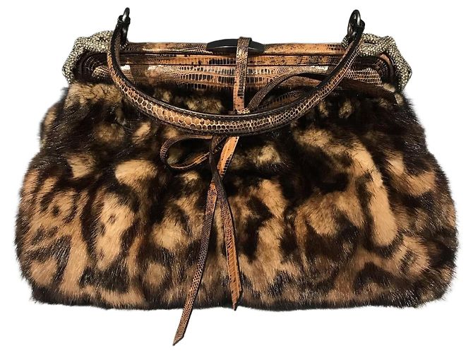 Valentino Garavani Bolsa Valentino de Pele Bege