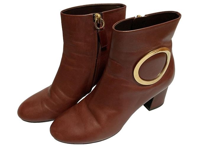 Botas curtas de couro com motivo circular Roger Vivier Marrom Bordeaux