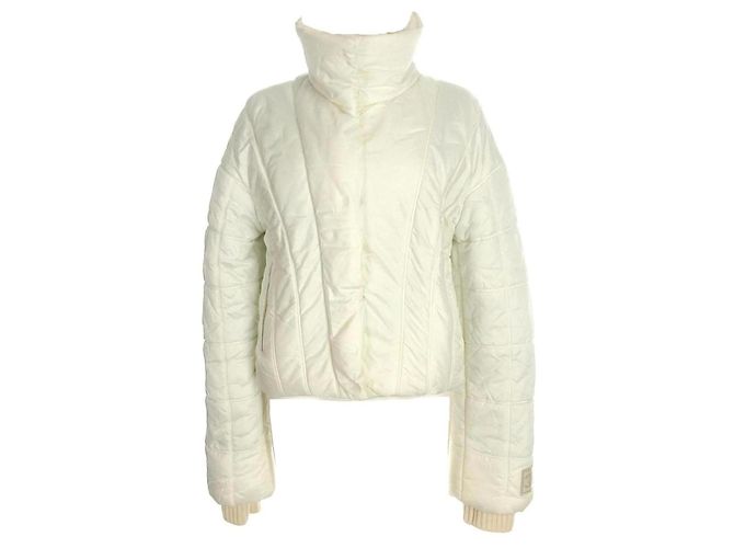 Chanel Steppjacke in Weiß 