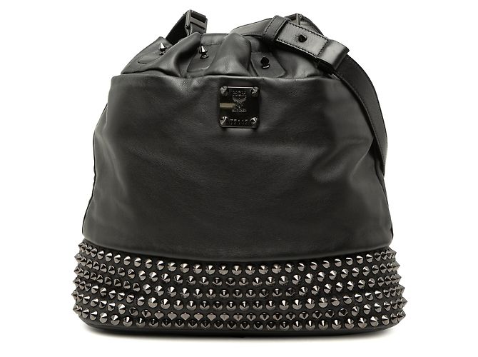 Borsa bucket in pelle nera con borchie MCM Nero