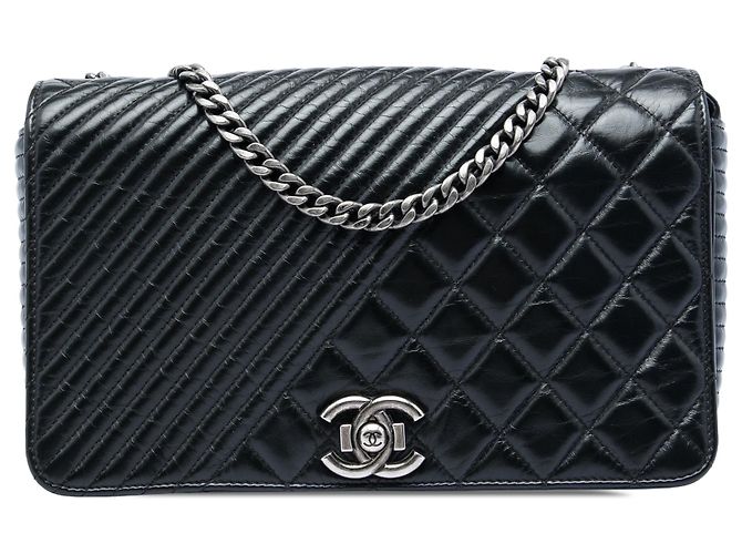 Chanel Black Medium Quilted Aged Calfskin Coco Boy Flap Noir