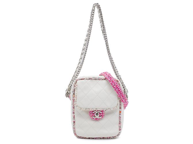 Bolso elegante Chanel de cordero acolchado y tweed blanco