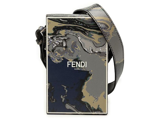 Fendi Bolsa transversal vertical de couro liso cinza com estampa de mármore Marrom