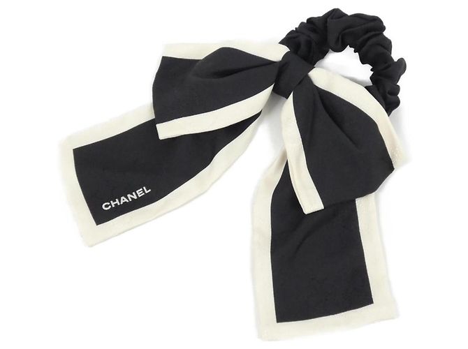 Scrunchie in seta Chanel AA7530 Nero Crudo