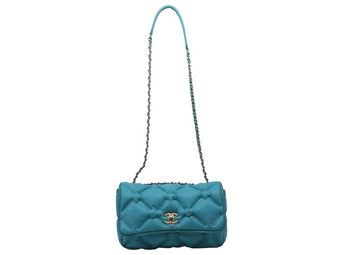 Timeless Bolsa de ombro acolchoada Chanel Large Chesterfield em couro de bezerro turquesa