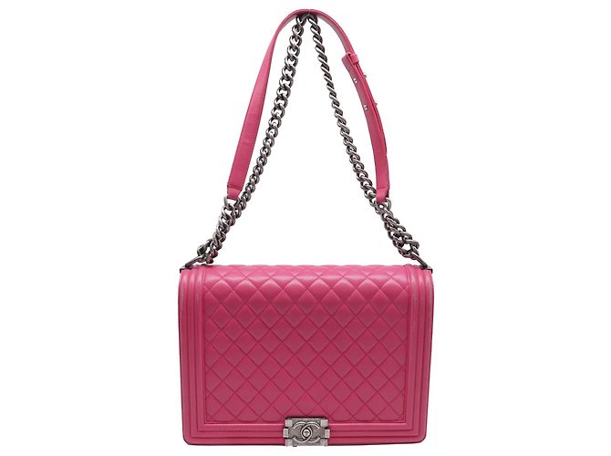 Bolsa de ombro Chanel Boy em couro de vitelo rosa