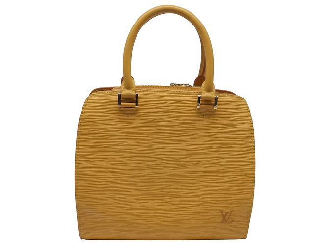 Bolsa Louis Vuitton Pont-Neuf PM em couro Epi amarelo