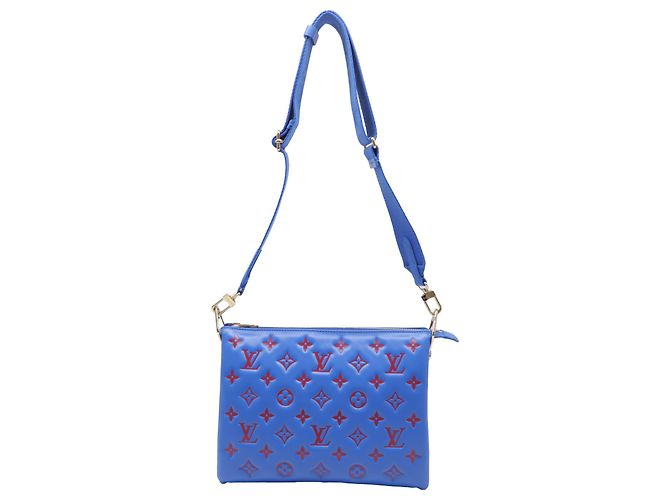 Borsa a tracolla Louis Vuitton Coussin in pelle blu