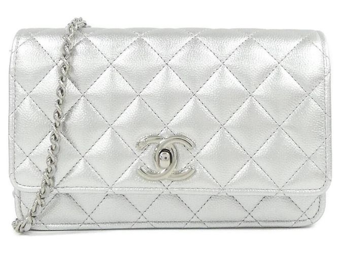 Timeless Chanel AP3938 Chain Shoulder Wallet Argento