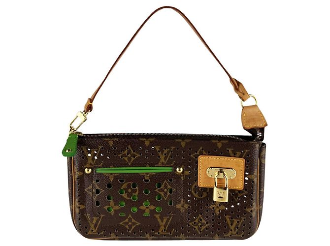 Louis Vuitton Monogram Perfo Pochette Accessoires Hellgrün Monogramm