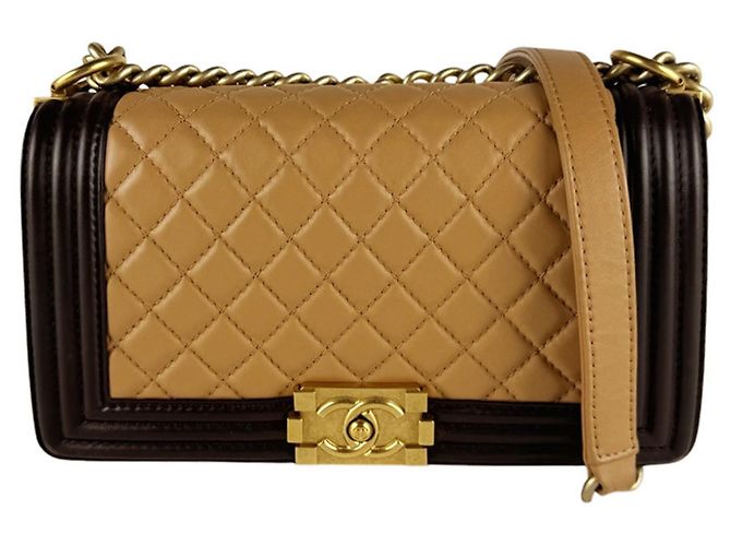 Le Boy Bolsa Chanel Boy de Alça Marrom Bege
