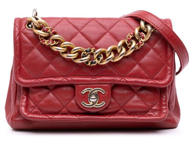 Sac à main Chanel Small Quilted Lambskin Chain Link Flap Rouge