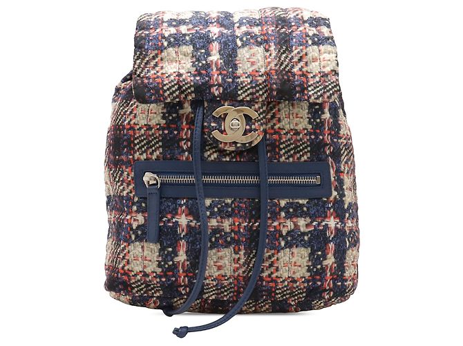 Blauer Chanel CC Nylon-Tweed-Rucksack mit Print