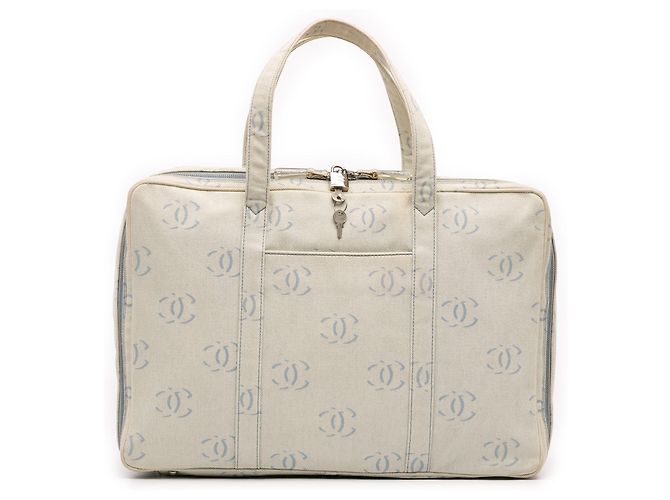 Borsa da viaggio Chanel CC in denim blu