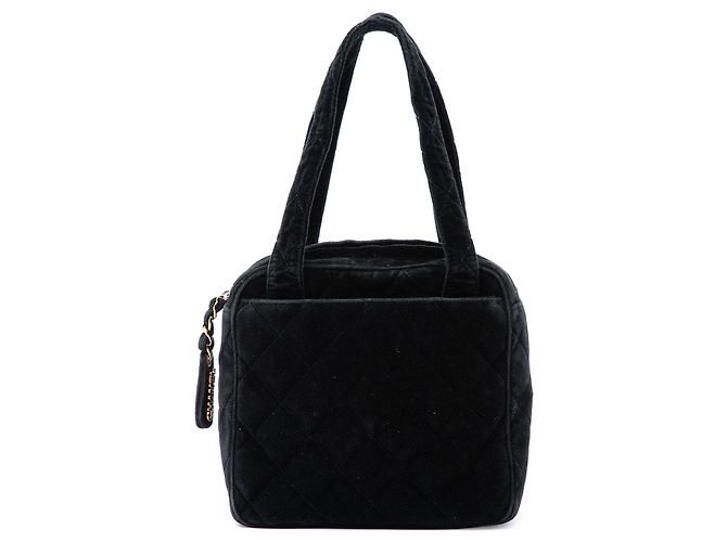 Bolsa Chanel CC em veludo acolchoado preto