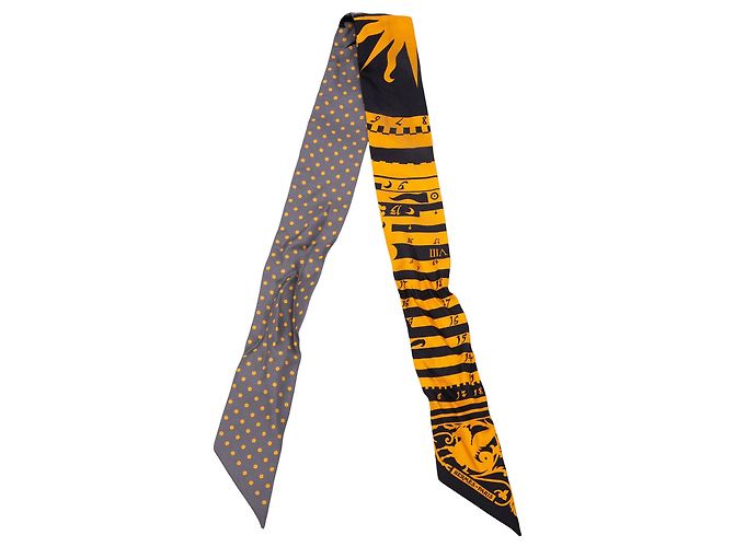 Foulard Twilly in seta Hermès Astrologie a Pois nero
