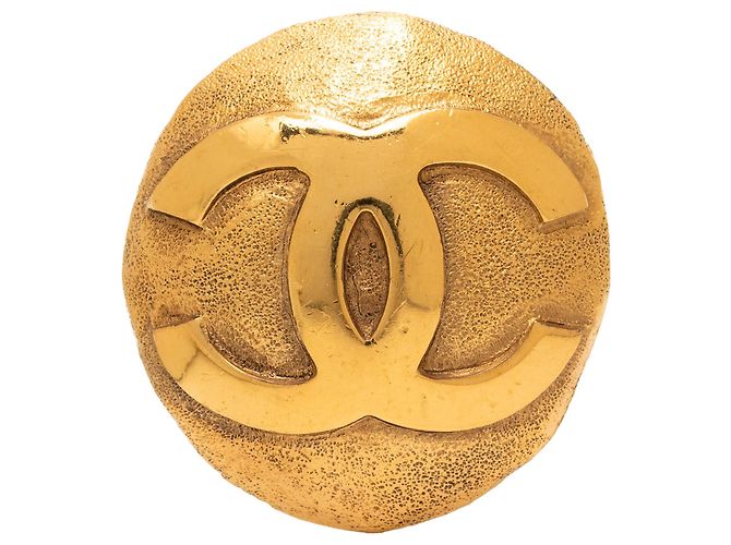 Spilla rotonda Chanel CC placcata oro D'oro