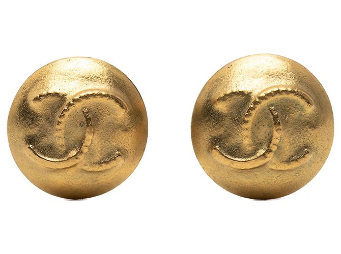 Orecchini a clip rotondi Chanel CC placcati oro D'oro