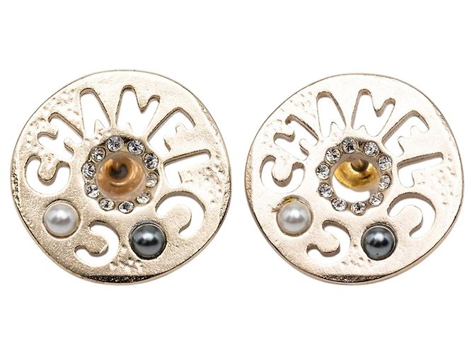 Orecchini a lobo Coco Logo Disc placcati oro Chanel con strass e perle finte D'oro