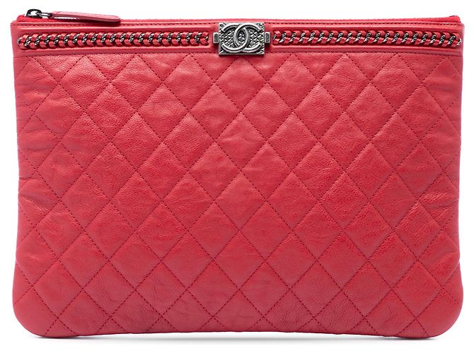 Clutch Boy Case Chanel de piel de cordero acolchada con cadena, Rojo, Medium Roja