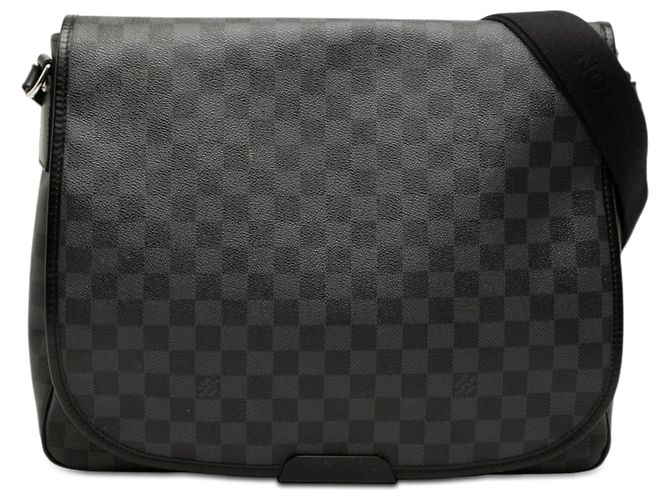 Borsa a tracolla Louis Vuitton Damier Graphite Daniel GM nera Nero