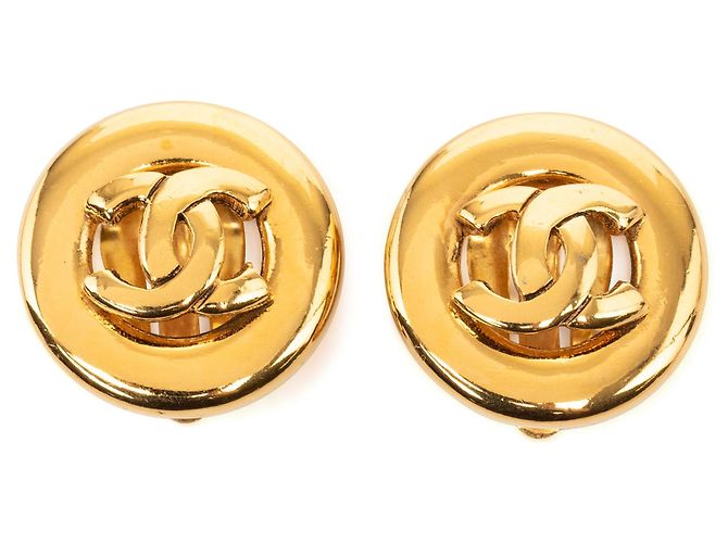 Pendientes de clip Chanel CC bañados en oro Dorado