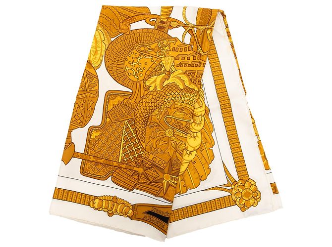 Sciarpa in seta Hermès Armets en Panache 90 Oro D'oro