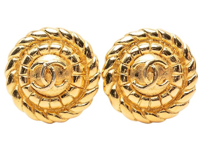 Orecchini a cerchio Chanel CC placcati oro D'oro