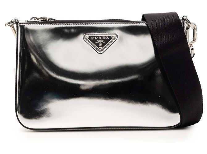 Borsa a tracolla con zip Prada Re Edition in pelle spazzolata Silver Argento