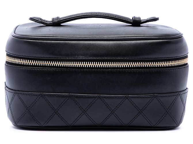 Vanity Necessaire Chanel CC em pele de cordeiro acolchoada preta Preto