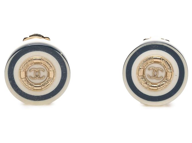 Orecchini a clip Chanel CC in resina placcata oro D'oro