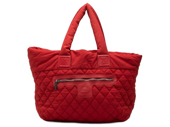 Tote Chanel Coco Cocoon médio em nylon acolchoado vermelho