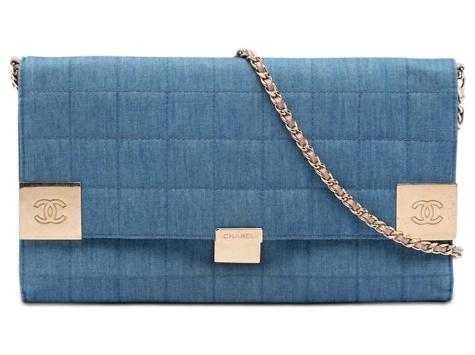 Borsa a tracolla Chanel CC Chocolate Bar in denim blu