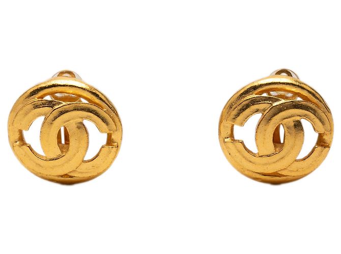 Orecchini a clip rotondi Chanel CC placcati oro D'oro