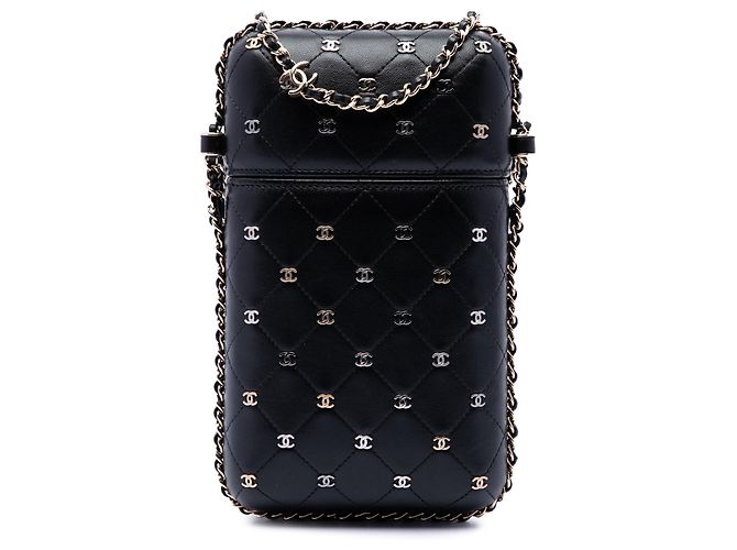 Bolsa transversal Chanel CC em pele de cordeiro acolchoada e com tachas preta com corrente para telemóvel Preto