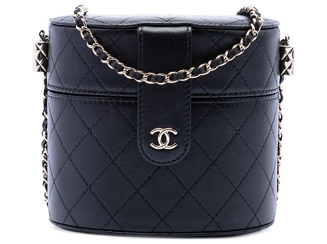 Clutch Vanity redonda em pele de cordeiro acolchoada Chanel CC preta com corrente