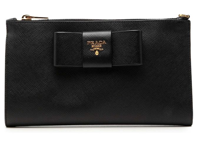 Clutch de lazo en Saffiano negro Prada