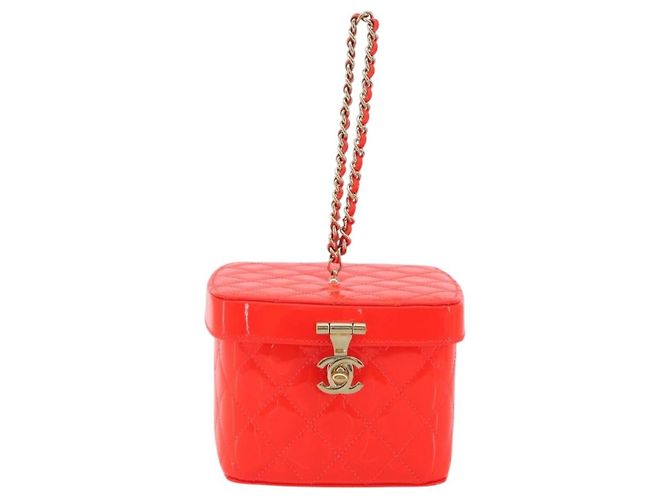 Chanel Make-up-Etui Minaudière gestepptes Lack Mini Rot