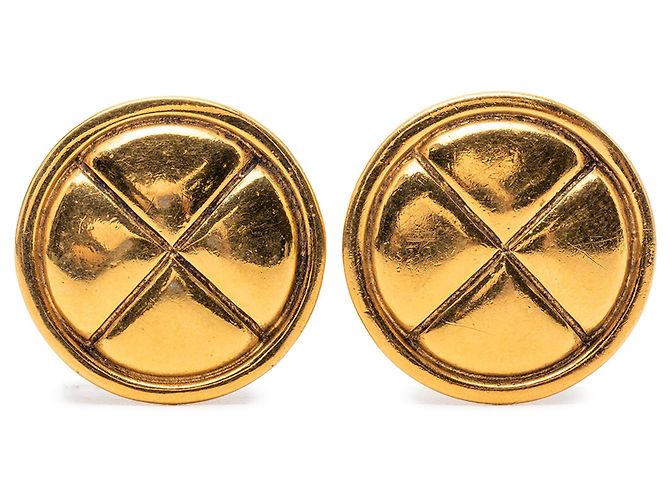 Orecchini a clip Chanel dorati trapuntati D'oro