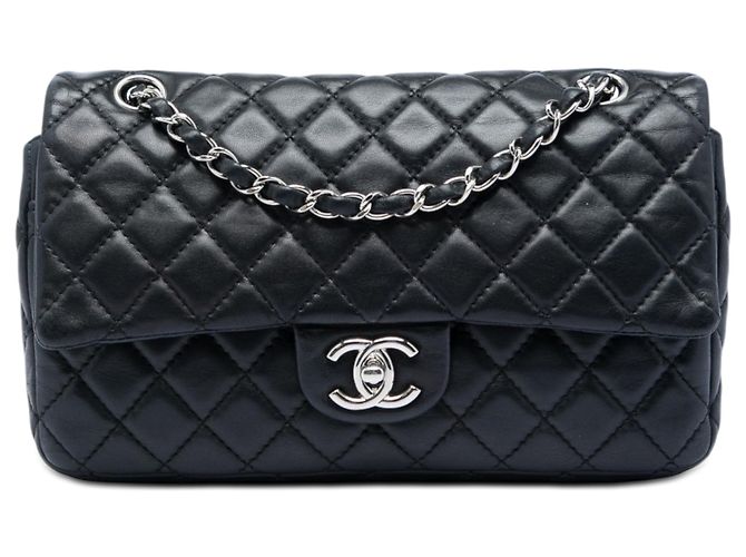 Borsa a tracolla Chanel Medium Classic Lambskin Double Flap nera Nero
