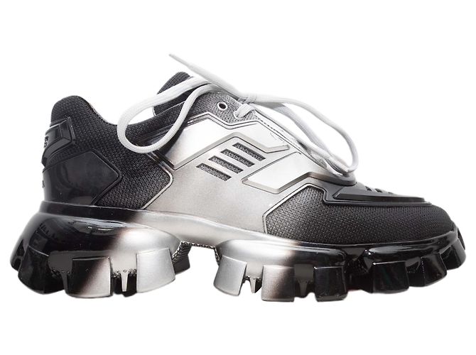 Prada Cloudbust Chunky Low-Top Sneaker Schwarz & Silber Größe 39.5