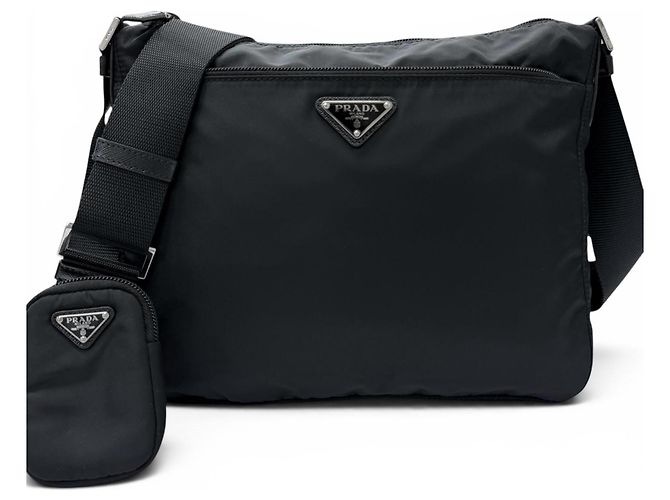 Borsa a tracolla Prada in pelle e Re-Nylon con logo triangolare Nero