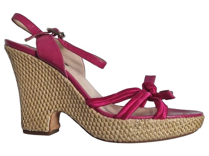 Sandali con zeppa Céline rosa in pelle e paglia