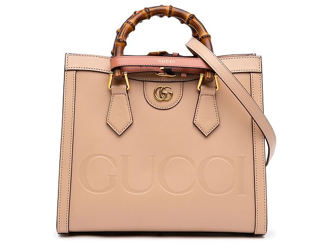 Borsa Gucci Diana Medium in pelle di vitello beige con bambù