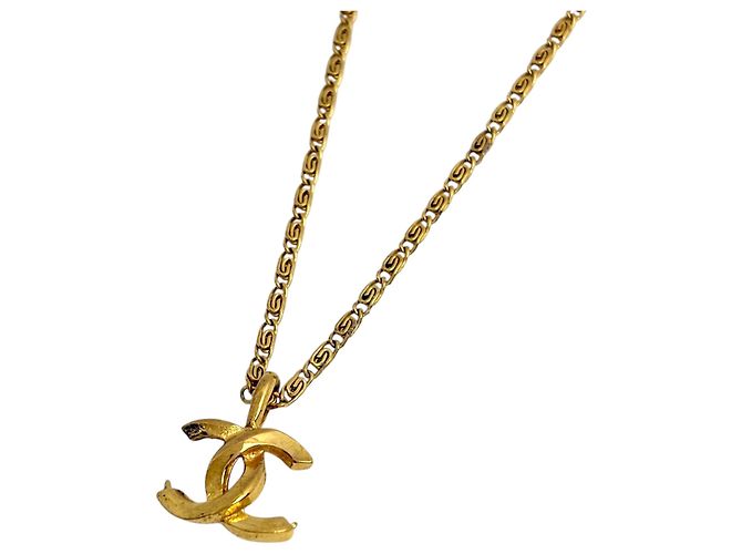 Collier Chanel plaqué or Doré