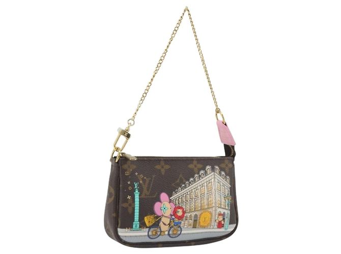 LOUIS VUITTON Vivienne Mini Pochette Accessoires Pouch M81760 LV Auth 193793M Monogram