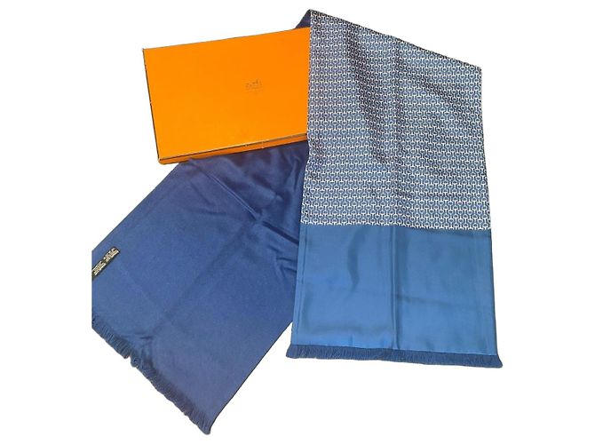 Sciarpa Hermès in Angora Blu 