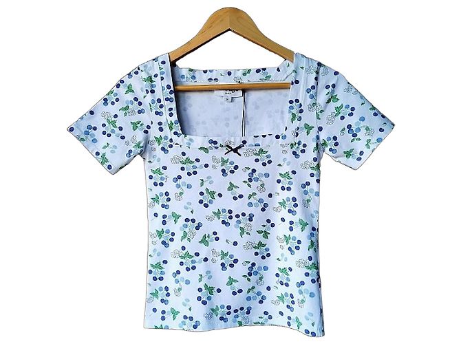 Rouje Top Amanda Estampado Cerezas Blanco Azul Verde